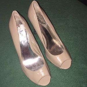 Carlos Santana/ 4” heel